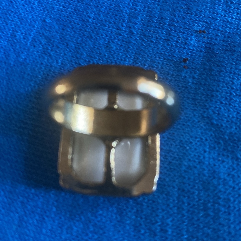 Ring - Picture 3 of 3